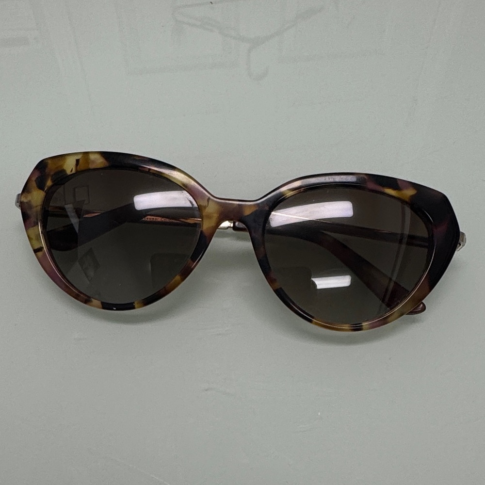 Elizabeth Arden Brown Tortoise Sunglasses